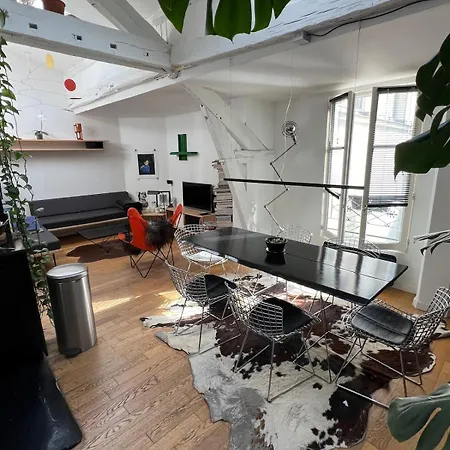 Petit Loft Au Coeur Du Marais Apartamento *